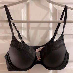 NWOT Victoria’s Secret bra
